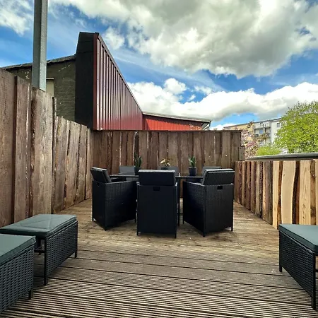 Апартаменти Familienwohnung Am Schloss