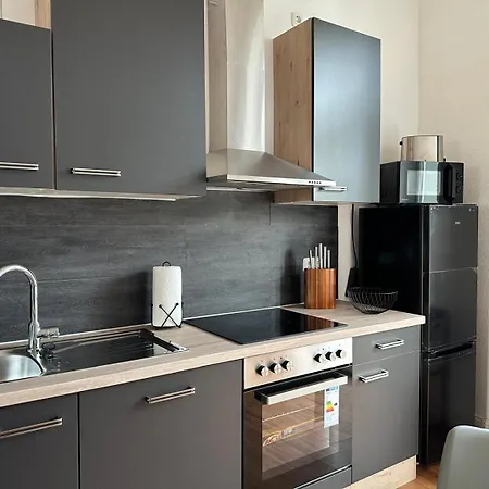 Апартаменти Familienwohnung Am Schloss *